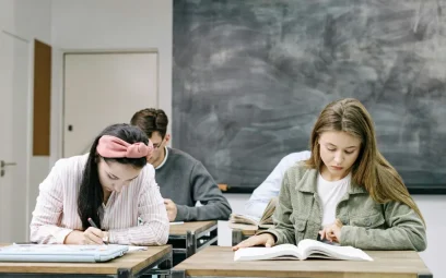 Une épreuve anticipée Bac de mathématiques en Première à Le Puy